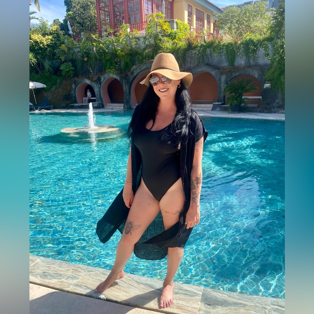 Black Zara Bathing Suit Cover, Size: Medium.